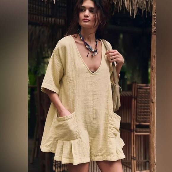 NWT Free People So Lively Ruffled Shapeless Flouncy Romper in Beige Women's M - Picture 2 of 11